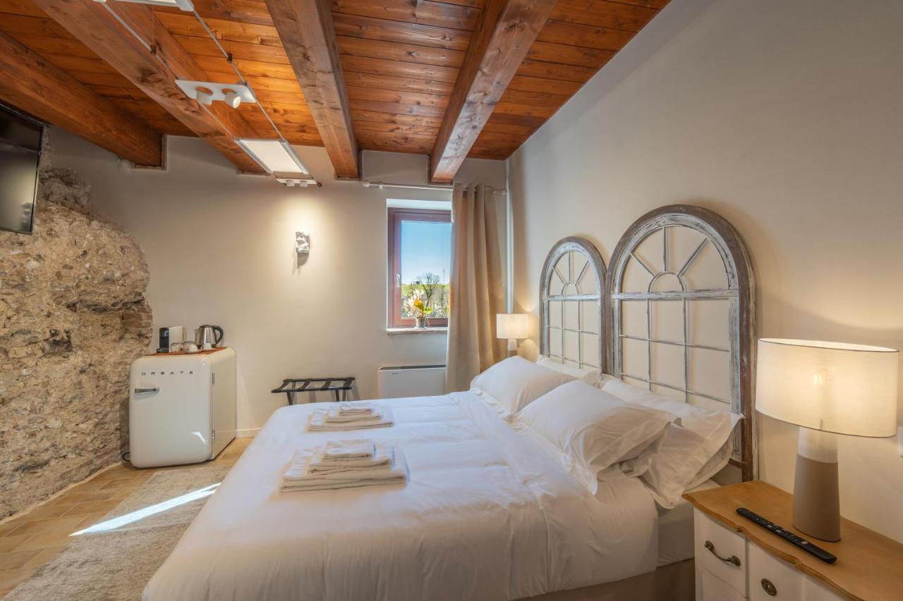 Porta Gemina History Lodge Urbisaglia Kültér fotó